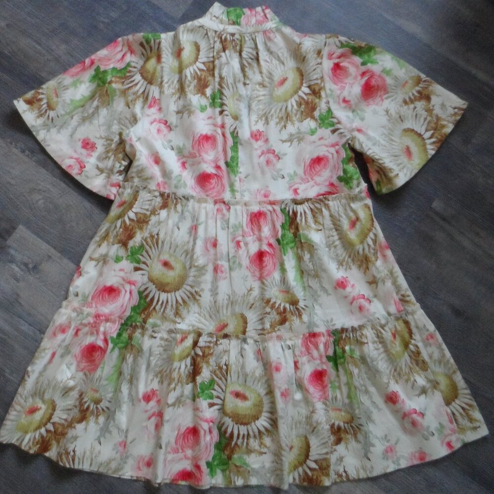 Tuckernuck Sun-Faded Floral Crawford V-Neck Short Dress Sz Med - Picture 2 of 5